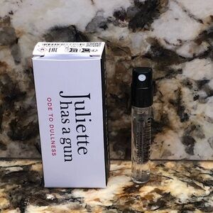 Juliette Has A Gun Ode to Dullness Vial Sample Spray